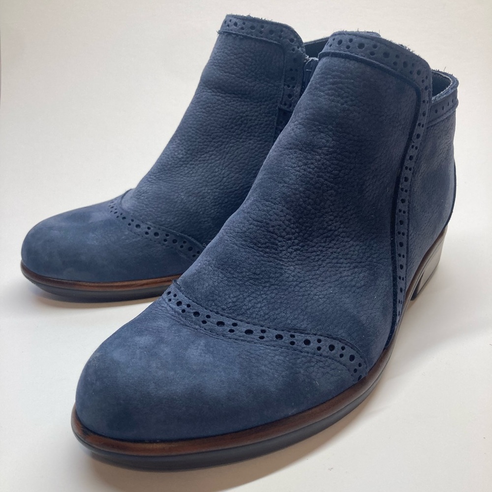 Noat “Nefasi” Navy Nubuck Ankle Boot with Zipper
